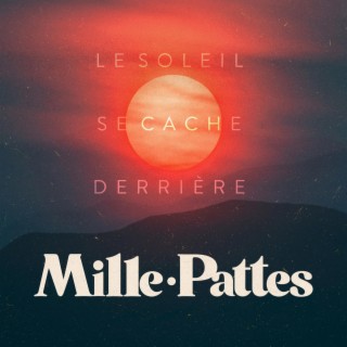 Le soleil se cache derrière