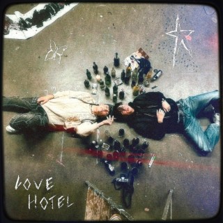 LOVE HOTEL