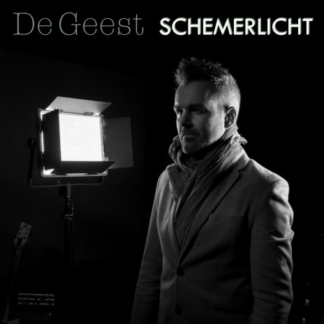 Schemerlicht | Boomplay Music