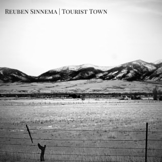 Tourist Town lyrics | Boomplay Music