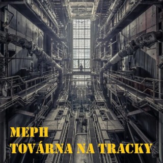 Továrna na tracky