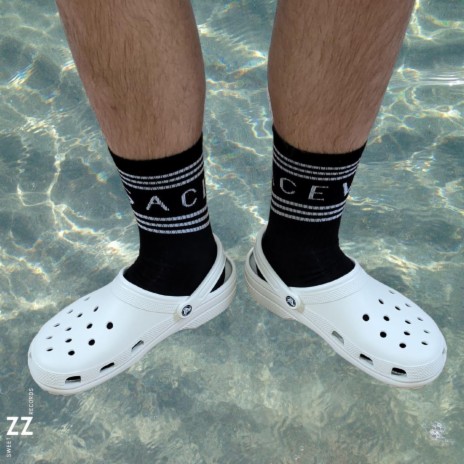 WEIßE CROCS ft. pikasso.beatz | Boomplay Music