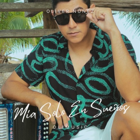 Mia Solo En Sueños | Boomplay Music