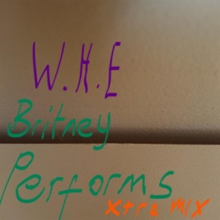 Britney Performs Xtra Mix