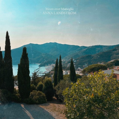 Moon over Moneglia | Boomplay Music