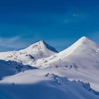 Snowy Evening in the mountains | Boomplay Music