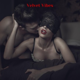Velvet Vibes: Tantric Sensuality for Romantic Evenings