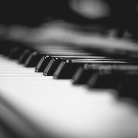 Broken Pianos ft. Tylo | Boomplay Music