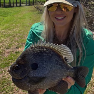 Sarah Parvin of the Slab Lab on Trophy Bluegills Fishing