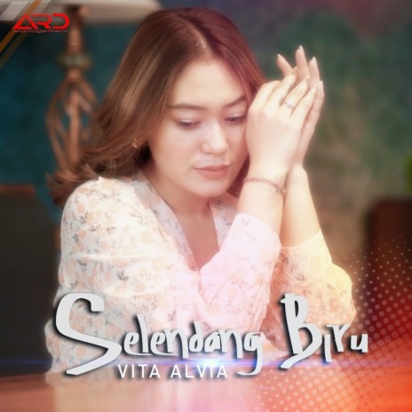 Selendang Biru | Boomplay Music