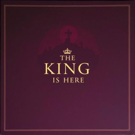 In The Presence Of The King | Boomplay Music