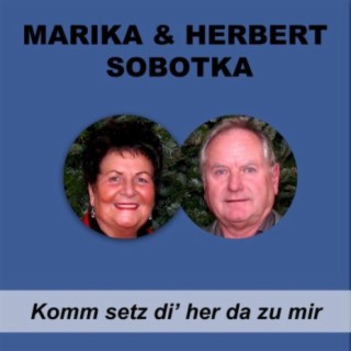 Komm setz di’ her da zu mir