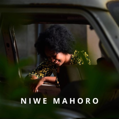 Niwe Mahoro ft. Eloge I & Yvan Blessing | Boomplay Music