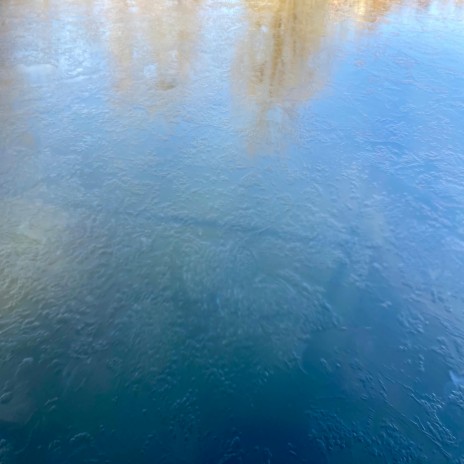 En yta av is