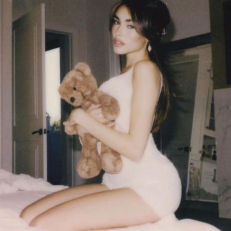 Madison Beer | Boomplay Music