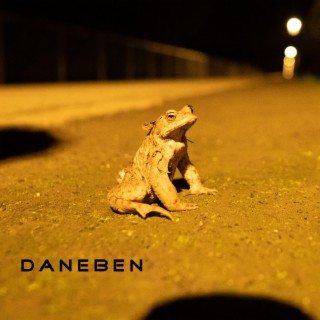 Daneben