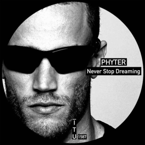 Never Stop Dreaming | Boomplay Music