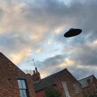 I Saw A Flying Saucer (Single Version)