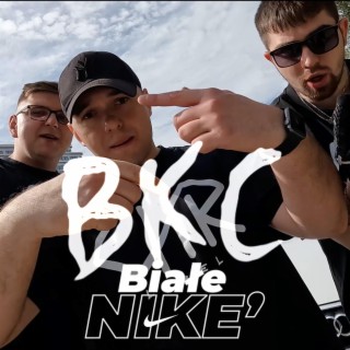 Białe Nike'