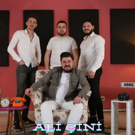 Siyah Saçlar Kıvır Kıvır | Boomplay Music