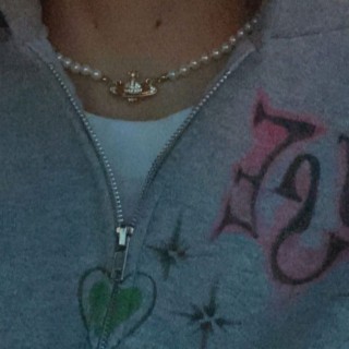 vivi necklace