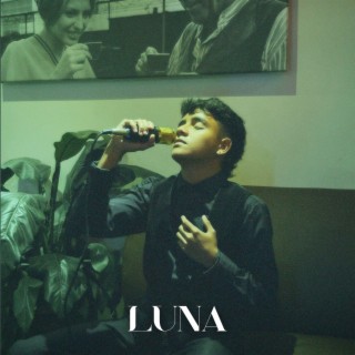 Luna lyrics | Boomplay Music