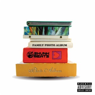 FAMILY PHOTO ALBUM