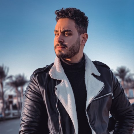 مش لايق ft. مصطفي هاني | Boomplay Music