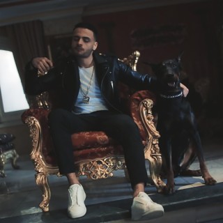 اول واحد lyrics | Boomplay Music