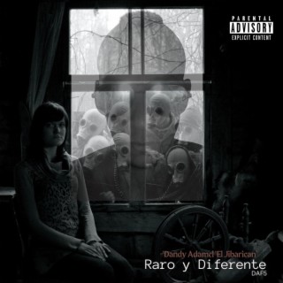 Raro y Diferente