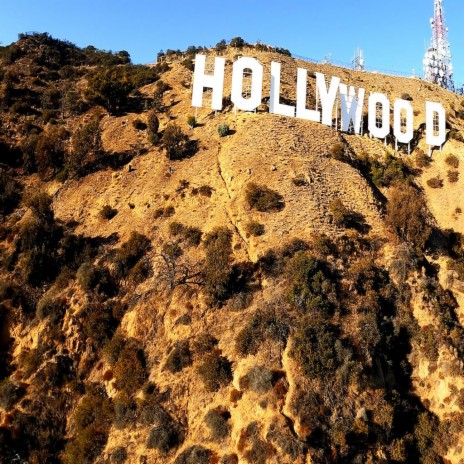 Dreaming of Hollywood | Boomplay Music