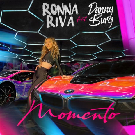 Momento ft. Danny Burg | Boomplay Music