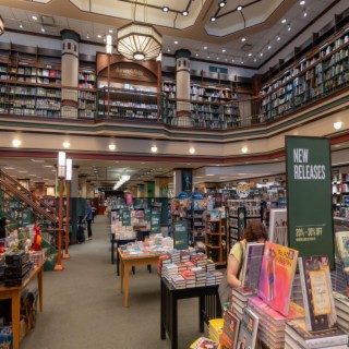 barnes and noble