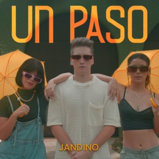 Un Paso lyrics | Boomplay Music