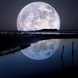 Luna Black