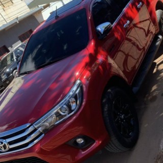 HILUX MORANGUINHA FORROZEIRA