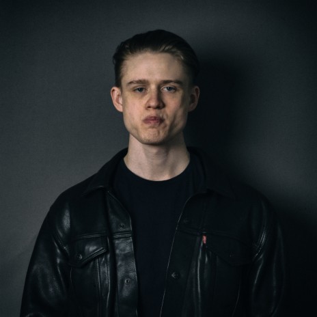 240 ft. Liar | Boomplay Music