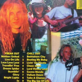 Love Love Love Cosmic Smiles 4th Album 2000 CD2 Chill Out