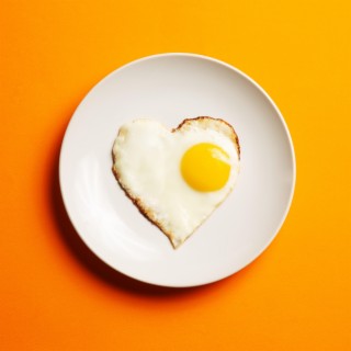 BREAKFAST IN BED ft. Danny Polo lyrics | Boomplay Music