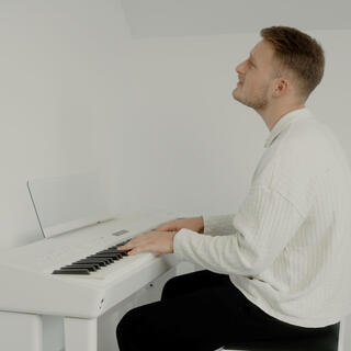 Jesus, in deinem Namen ist die Kraft Piano