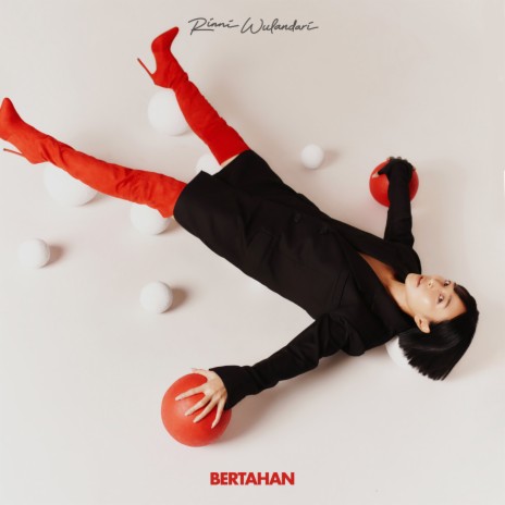 Bertahan | Boomplay Music