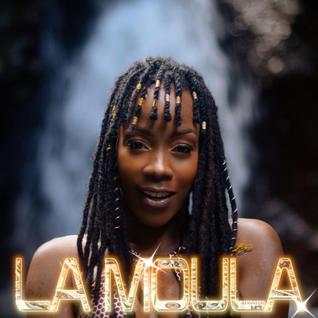 La Moula ft. Perle Lama | Boomplay Music