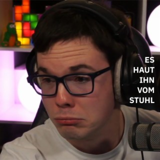 Es Haut Ihn Vom Stuhl (feat. Pandorsaurus)