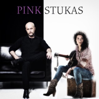 Pink Stukas (Pedro Andrea y voz: Raquel Molina)