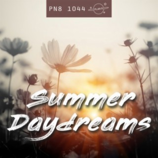 Summer Daydreams: Warm Hazy Glamour