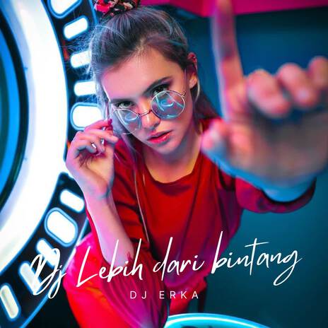 DJ Kau lebih dari sekedar bintang full bass | Boomplay Music