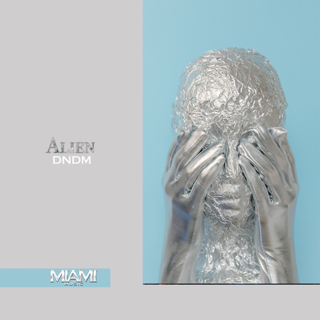 Alien | Boomplay Music