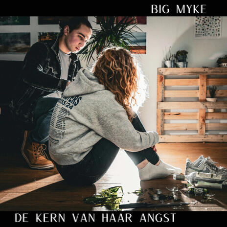 De kern van haar angst | Boomplay Music