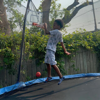 Trampoline