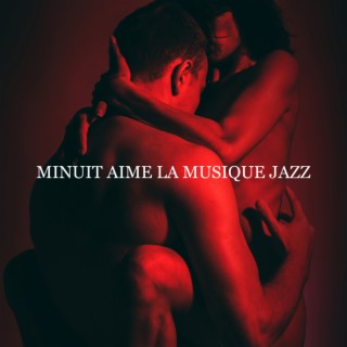 Minuit aime la musique jazz. Dîner romantique à deux